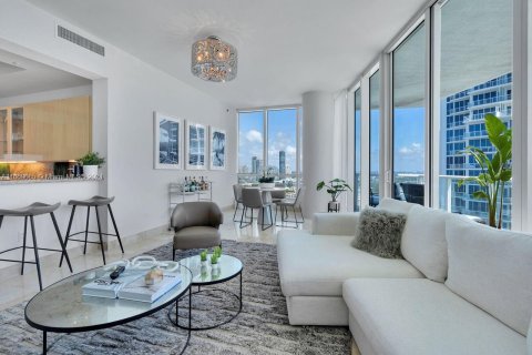 Condominio en venta en Miami Beach, Florida, 2 dormitorios, 148.18 m2 № 1386132 - foto 4