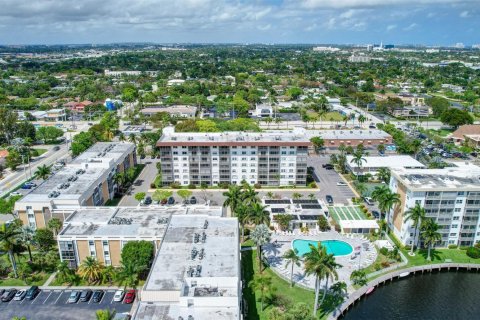 Condominio en venta en Oakland Park, Florida, 2 dormitorios, 84.73 m2 № 1228718 - foto 4