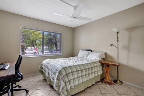 Condo in Oakland Park, Florida, 2 bedrooms  № 1228718 - photo 30