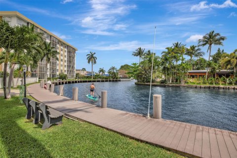 Condominio en venta en Oakland Park, Florida, 2 dormitorios, 84.73 m2 № 1228718 - foto 6