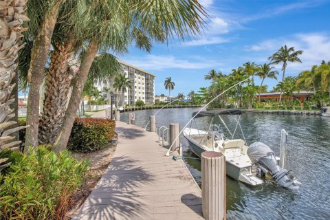 Copropriété à vendre à Oakland Park, Floride: 2 chambres, 84.73 m2 № 1228718 - photo 15