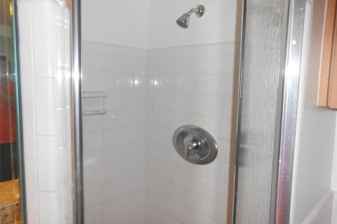 Condo in Fort Lauderdale, Florida, 2 bedrooms  № 1031479 - photo 17