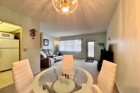 Condo in West Palm Beach, Florida, 1 bedroom  № 1068446 - photo 17