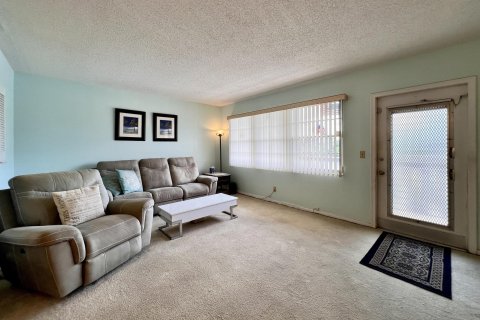 Condo in West Palm Beach, Florida, 1 bedroom  № 1068446 - photo 13