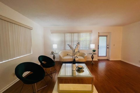 Condo in West Palm Beach, Florida, 1 bedroom  № 1171293 - photo 14