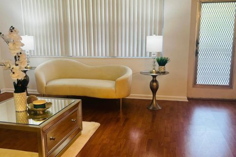 Condo in West Palm Beach, Florida, 1 bedroom  № 1171293 - photo 4