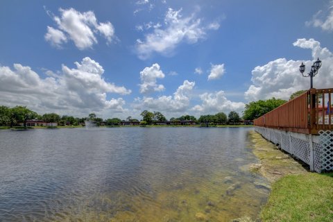 Villa ou maison à vendre à Lake Worth, Floride: 2 chambres, 112.23 m2 № 1060132 - photo 13