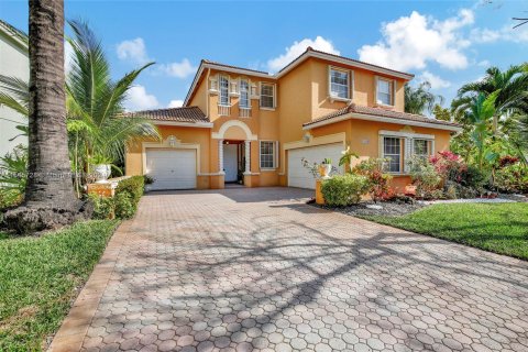 Villa ou maison à vendre à Miramar, Floride: 5 chambres, 335.1 m2 № 1071730 - photo 3