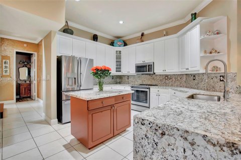 Villa ou maison à vendre à Miramar, Floride: 5 chambres, 335.1 m2 № 1071730 - photo 12