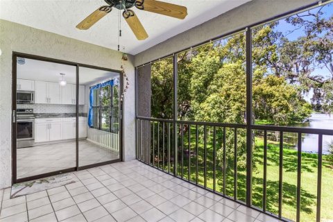 Condo in Tampa, Florida, 3 bedrooms  № 1303261 - photo 10