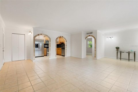 Condo in Vero Beach, Florida, 1 bedroom  № 1303255 - photo 2