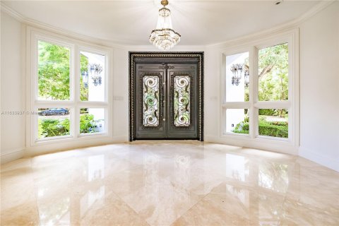 Villa ou maison à vendre à Coral Gables, Floride: 6 chambres, 817.91 m2 № 1294282 - photo 11