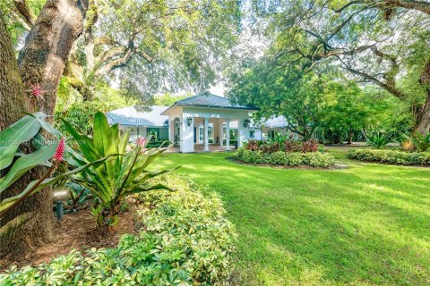 Villa ou maison à vendre à Coral Gables, Floride: 6 chambres, 817.91 m2 № 1294282 - photo 1