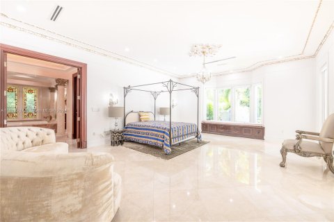 Villa ou maison à vendre à Coral Gables, Floride: 6 chambres, 817.91 m2 № 1294282 - photo 21