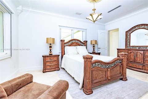 Villa ou maison à vendre à Coral Gables, Floride: 6 chambres, 817.91 m2 № 1294282 - photo 27