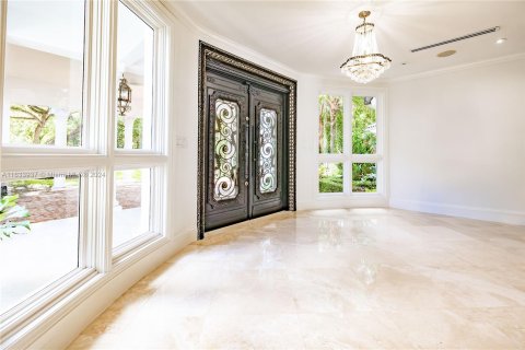 Villa ou maison à vendre à Coral Gables, Floride: 6 chambres, 817.91 m2 № 1294282 - photo 12