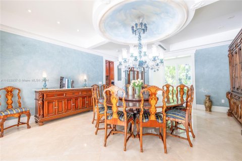 Villa ou maison à vendre à Coral Gables, Floride: 6 chambres, 817.91 m2 № 1294282 - photo 17