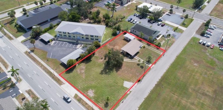 Immobilier commercial à Punta Gorda, Floride 80.27 m2 № 1349110