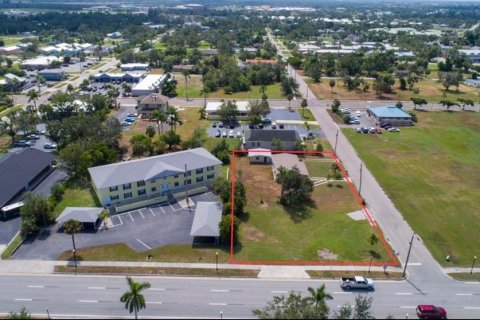 Immobilier commercial à vendre à Punta Gorda, Floride: 80.27 m2 № 1349110 - photo 4