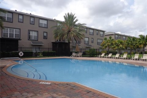 Townhouse in Brandon, Florida 2 bedrooms, 185.34 sq.m. № 1347461 - photo 23