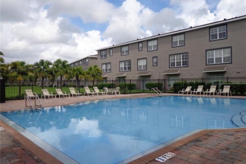 Townhouse in Brandon, Florida 2 bedrooms, 185.34 sq.m. № 1347461 - photo 24