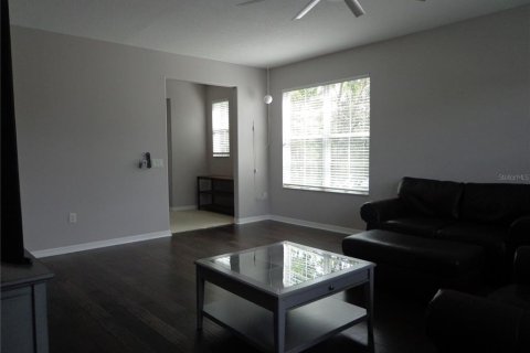 Townhouse in Brandon, Florida 2 bedrooms, 185.34 sq.m. № 1347461 - photo 10