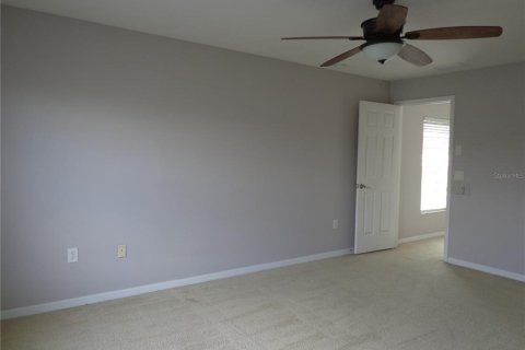 Townhouse in Brandon, Florida 2 bedrooms, 185.34 sq.m. № 1347461 - photo 17