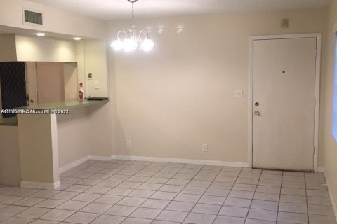 Copropriété à vendre à Coral Springs, Floride: 1 chambre, 83.61 m2 № 1159060 - photo 1