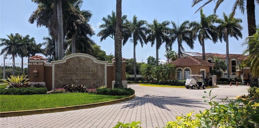 Condominio en Miramar, Florida, 2 dormitorios  № 1397346