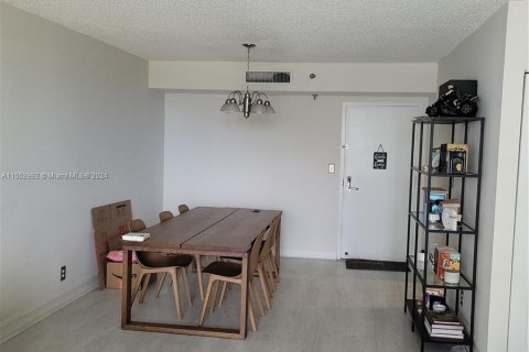 Condominio en venta en Aventura, Florida, 2 dormitorios, 98.66 m2 № 1073008 - foto 5