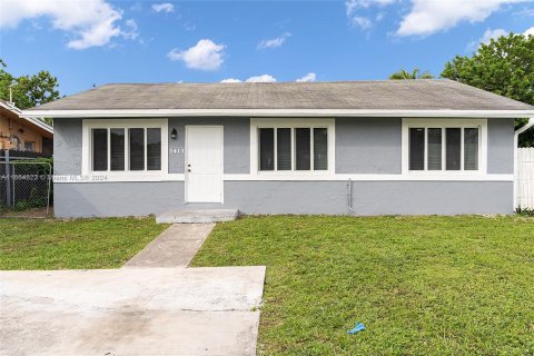 House in Fort Lauderdale, Florida 3 bedrooms, 108.7 sq.m. № 1420206 - photo 5