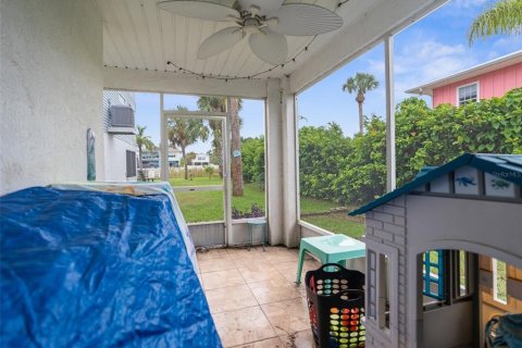 Casa en venta en Hernando Beach, Florida, 3 dormitorios, 105.35 m2 № 1343569 - foto 5