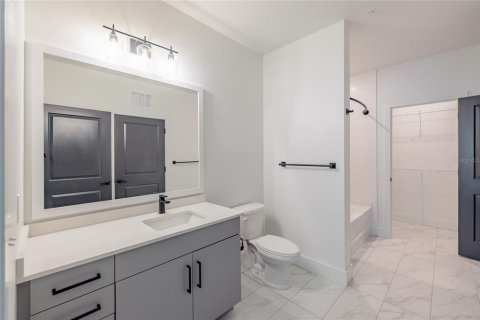 Apartamento en alquiler en Sarasota, Florida, 1 dormitorio, 93.37 m2 № 1343496 - foto 12