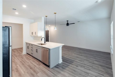 Apartamento en alquiler en Sarasota, Florida, 1 dormitorio, 93.37 m2 № 1343496 - foto 22