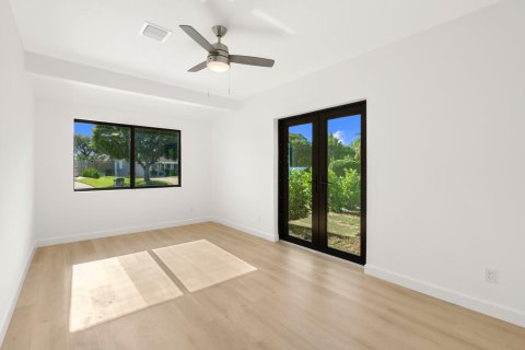 House in Delray Beach, Florida 4 bedrooms, 121.89 sq.m. № 1217256 - photo 21